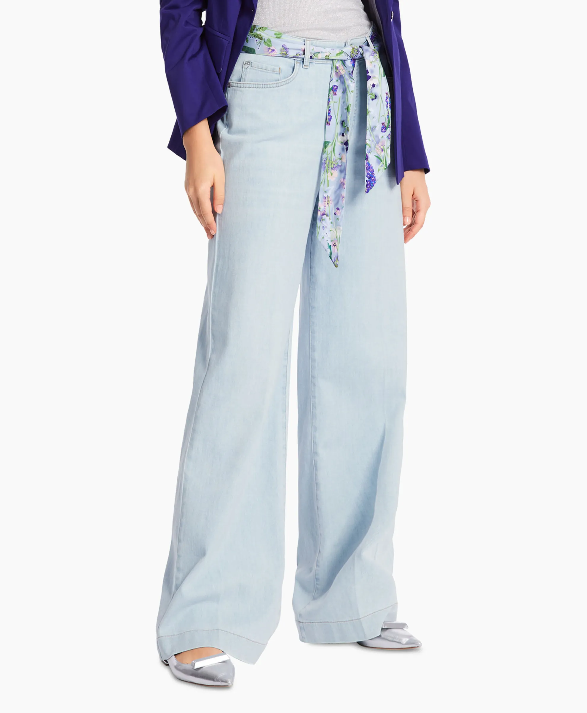 Marccain Collectie Jeans Wc 82.09 D04 Licht Blauw