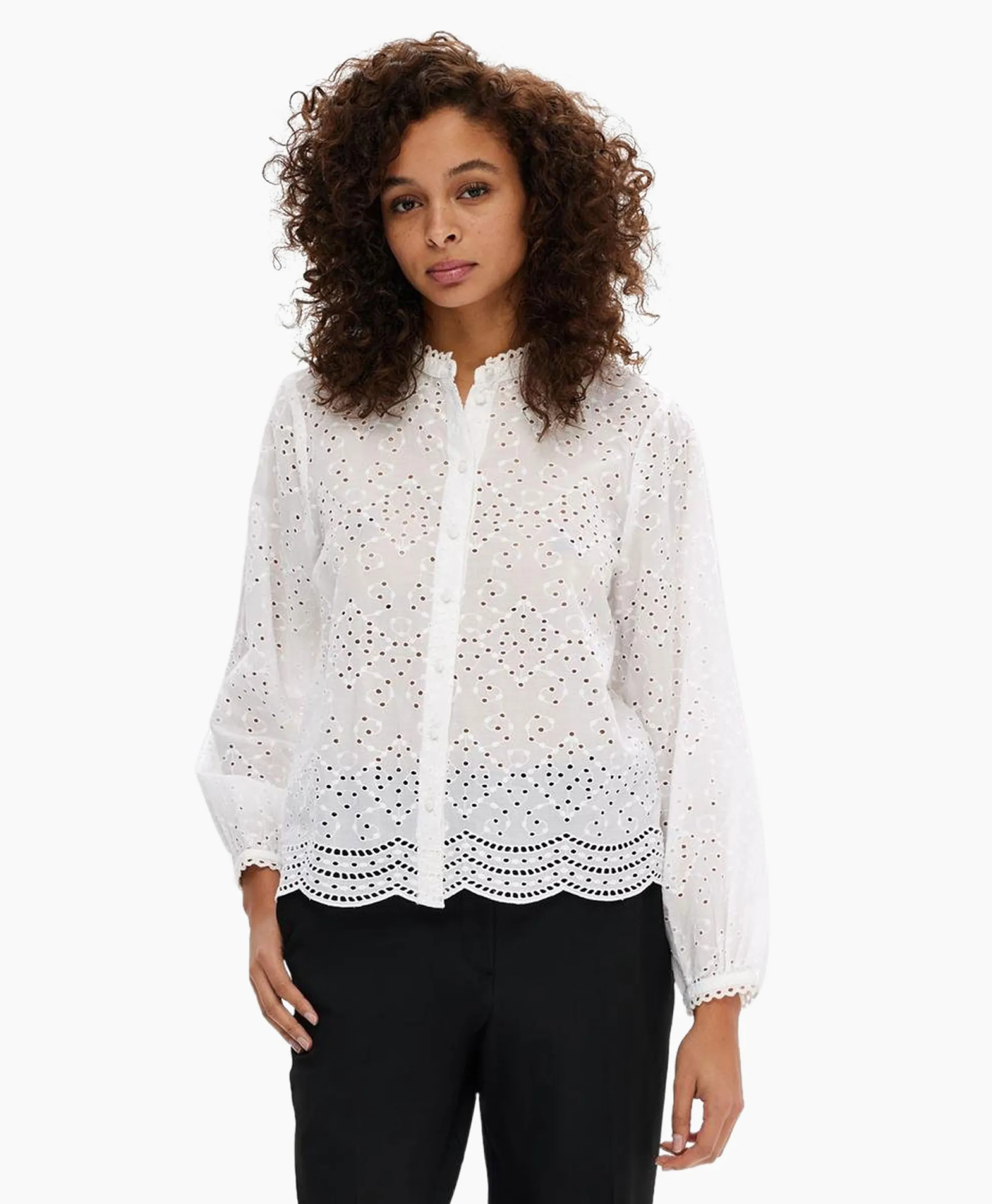 Selected Femme T-Shirt Korte Mouw Tatiana L/S Embr Shirt Noos Wit